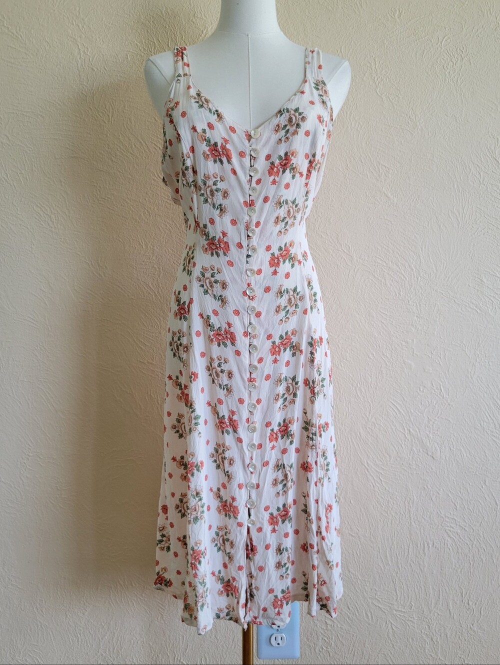 Vintage White Floral Tie Waist Dress